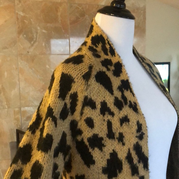 BP. XSmall Cheetah Print Long Cardigan - Picture 3 of 9